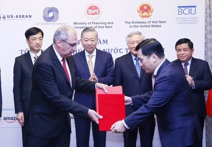 Vietjet ký thỏa thuận trị giá 1,1 tỷ đô la với công ty hàng không vũ trụ Honeywell của Hoa Kỳ