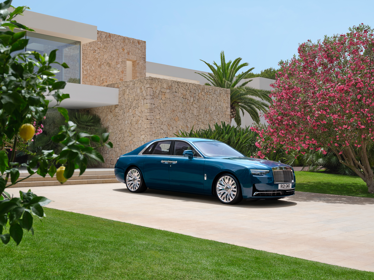 Rolls-Royce Ghost Series II: “Tác phẩm nghệ thuật” tập trung nâng tầm trải nghiệm lái