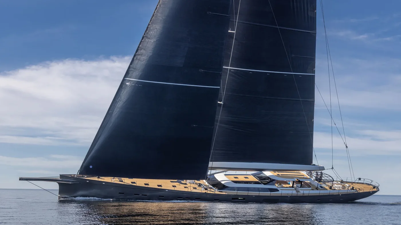 Du thuyền buồm Ravenger của Baltic Yachts – Thiết kế độc đáo, hiệu suất vượt trội