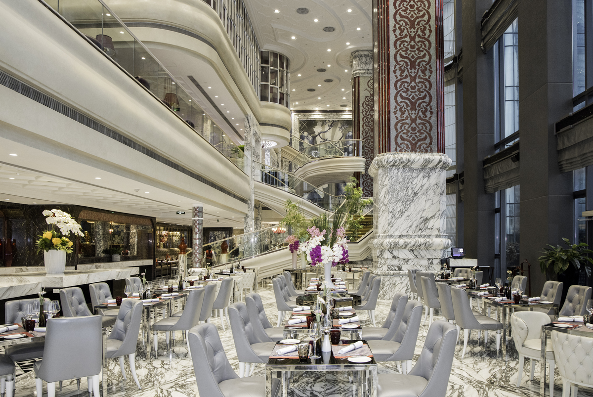 Thăng hoa vị giác cùng tiệc Tết thượng hạng tại The Reverie Saigon và Landmark 81