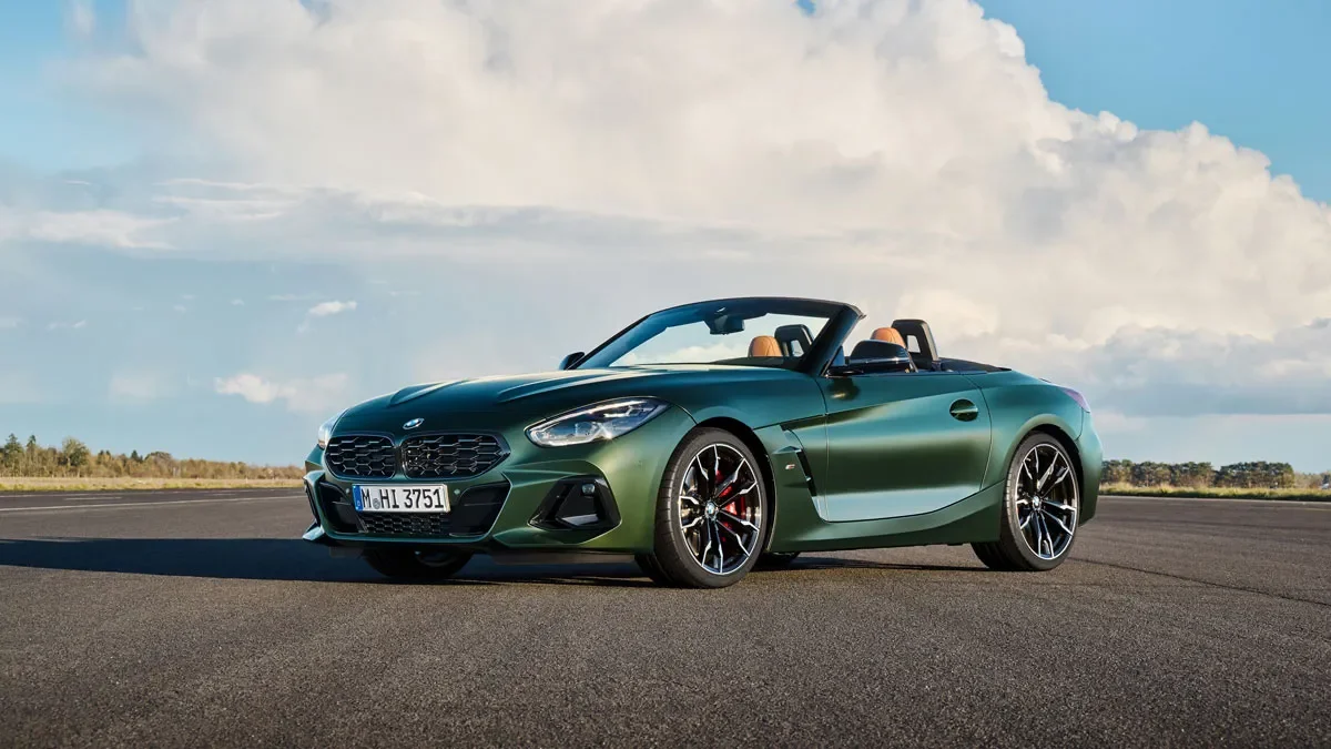 BMW Z4 M40i Handschalter 2025 kết hợp “di sản” động cơ 6 xi-lanh với hộp số sàn 6 cấp