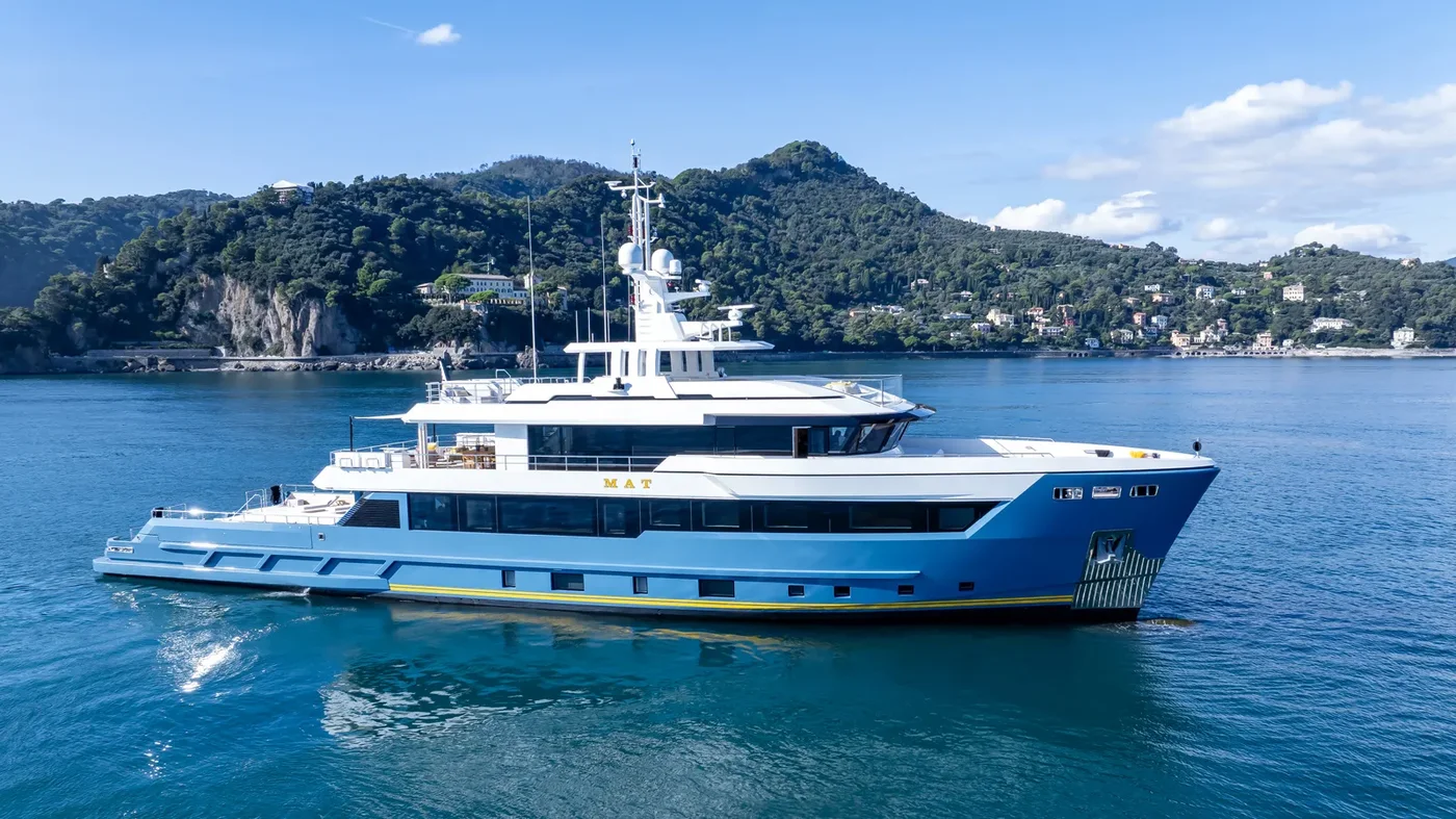 Thế giới nội thất thượng lưu trên du thuyền thám hiểm Cantiere delle Marche Mat