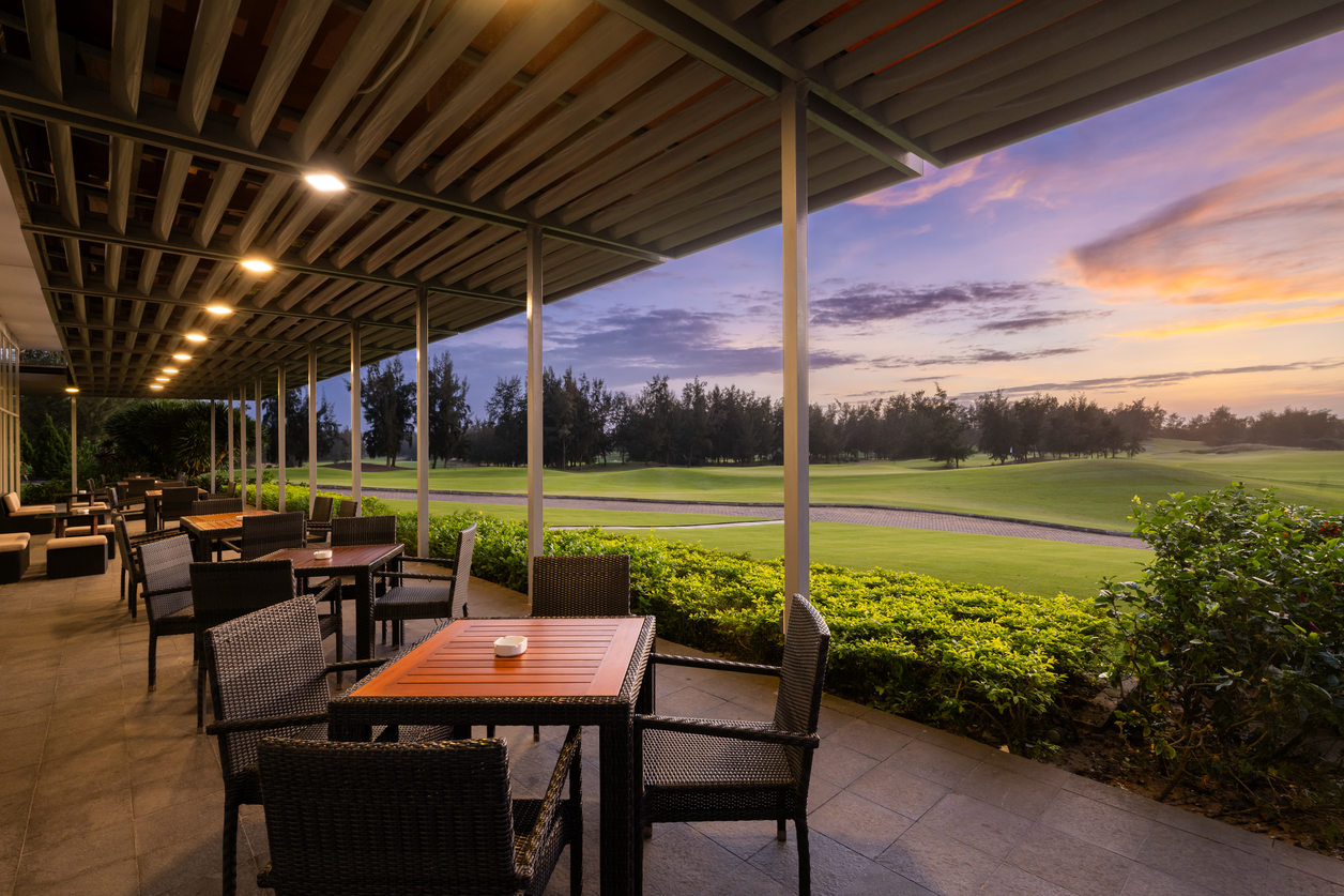 Vietnam Golf Coast: Điểm đến hấp dẫn cho cả golf thủ lẫn tín đồ yêu ẩm thực