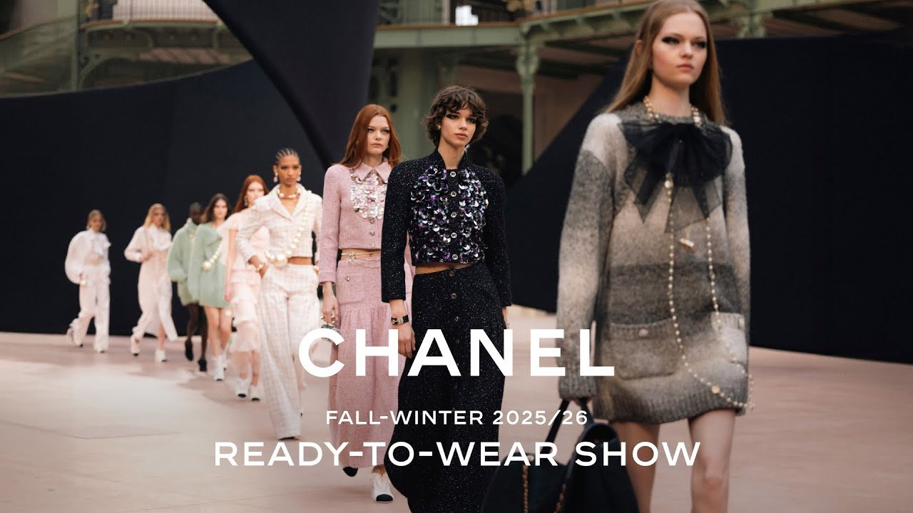 BST CHANEL Thu Đông 2025/26: Giai thoại về những chiếc nơ