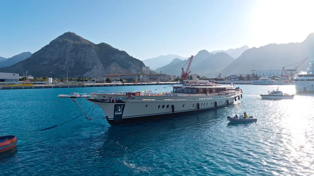 Siêu du thuyền Ares Yachts Simena – Nét cổ điển giao hoà cùng công nghệ tương lai