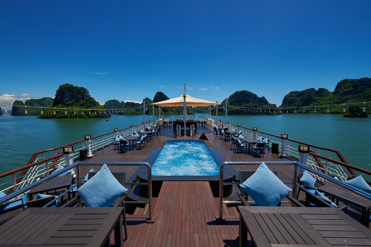 Most-Wanted Awards: Paradise Vietnam Cruises – nghỉ dưỡng du thuyền trên vịnh di sản