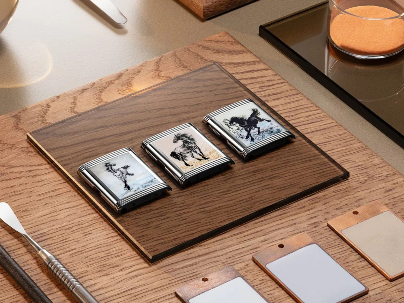 BST tuyệt tác Reverso Jaeger-LeCoultre khắc họa tranh ngựa Từ Bi Hồng bằng men sứ