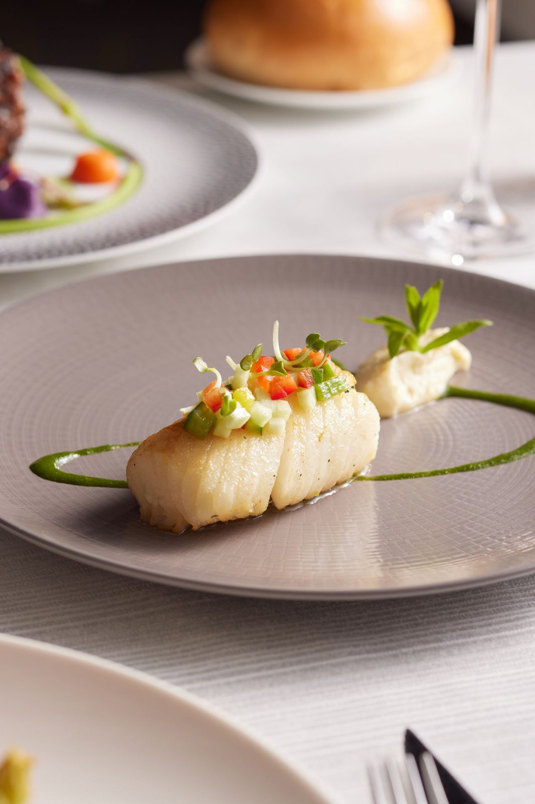 Bước chuyển mình của Hemispheres Steak & Seafood Grill với Thực đơn gọi món mới