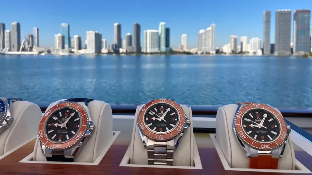 Omega trình làng Planet Ocean thế hệ mới: Bước tiến lớn của đồng hồ lặn cao cấp