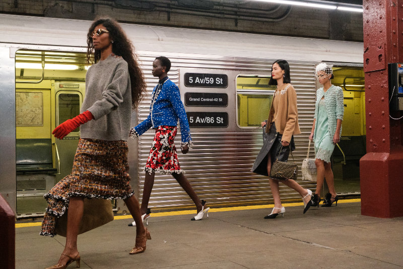 CHANEL Métiers d’art 2025/26: Trái tim New York dưới nhãn quang của Matthieu Blazy