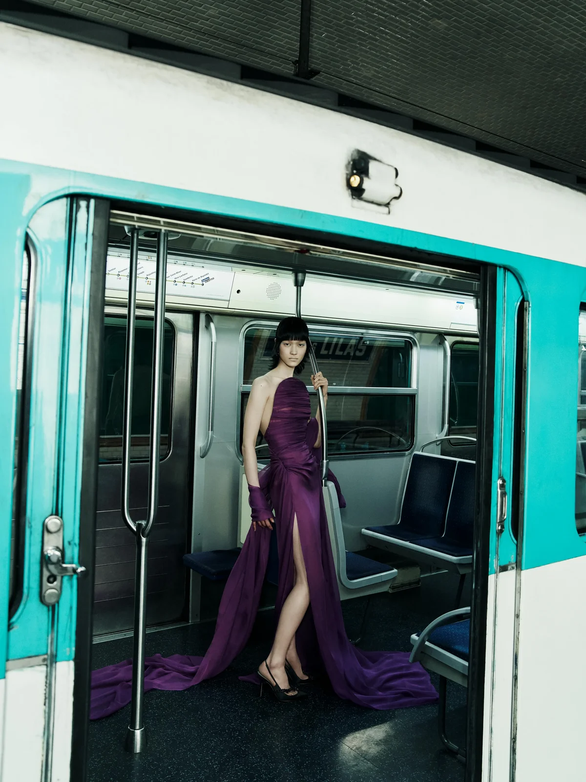 Balenciaga Thu/Đông 2026 – Cuộc đối thoại giữa nhiều hệ tư tưởng thẩm mỹ đối lập