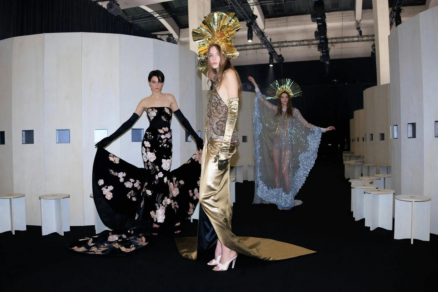 BST Valentino Haute Couture Xuân Hè 2026: Thiết lập vũ trụ mộng tưởng từ điện ảnh