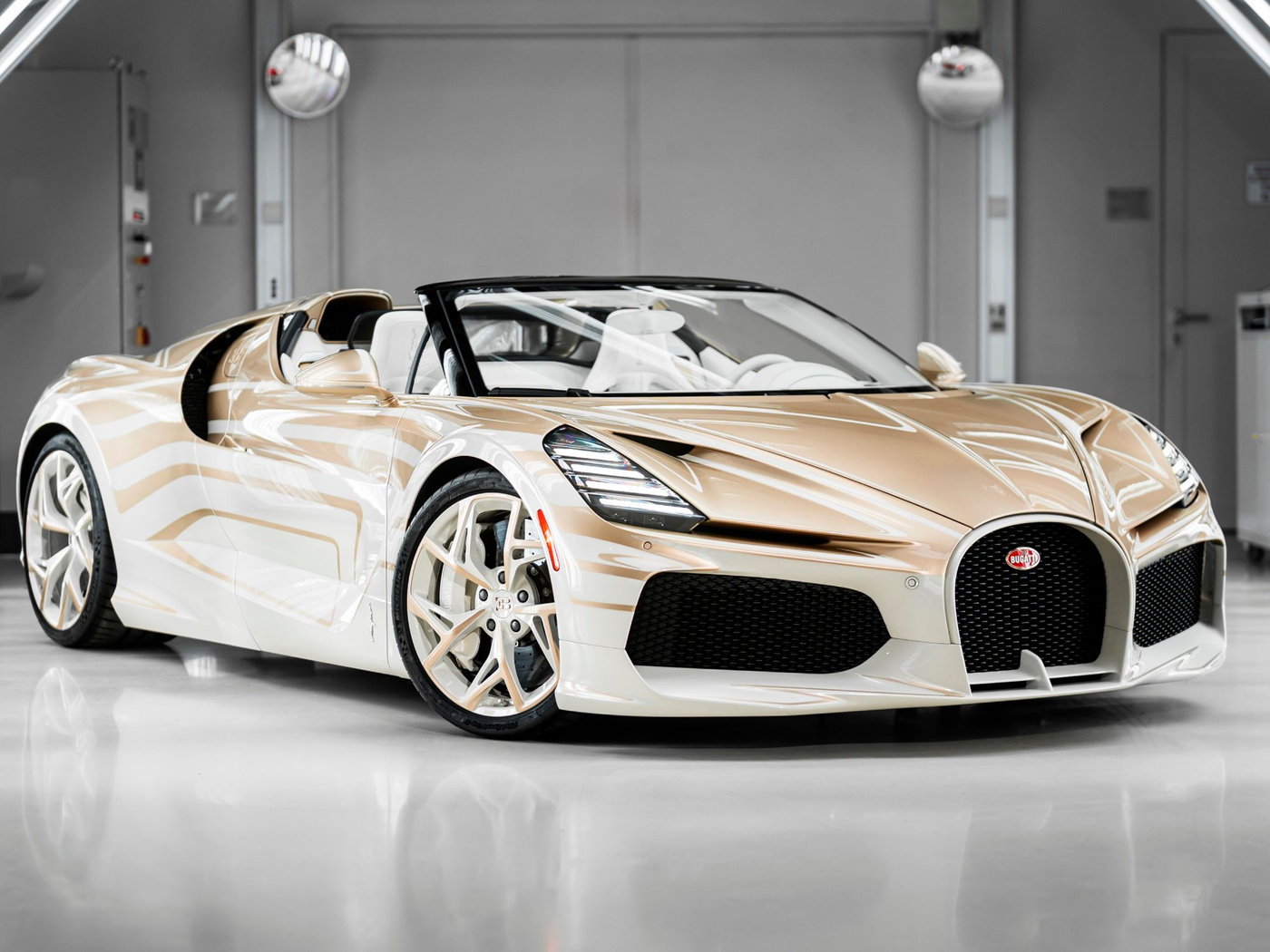 Bugatti khép lại kỷ nguyên động cơ W16 rực rỡ cùng siêu xe độc bản La Perle Rare