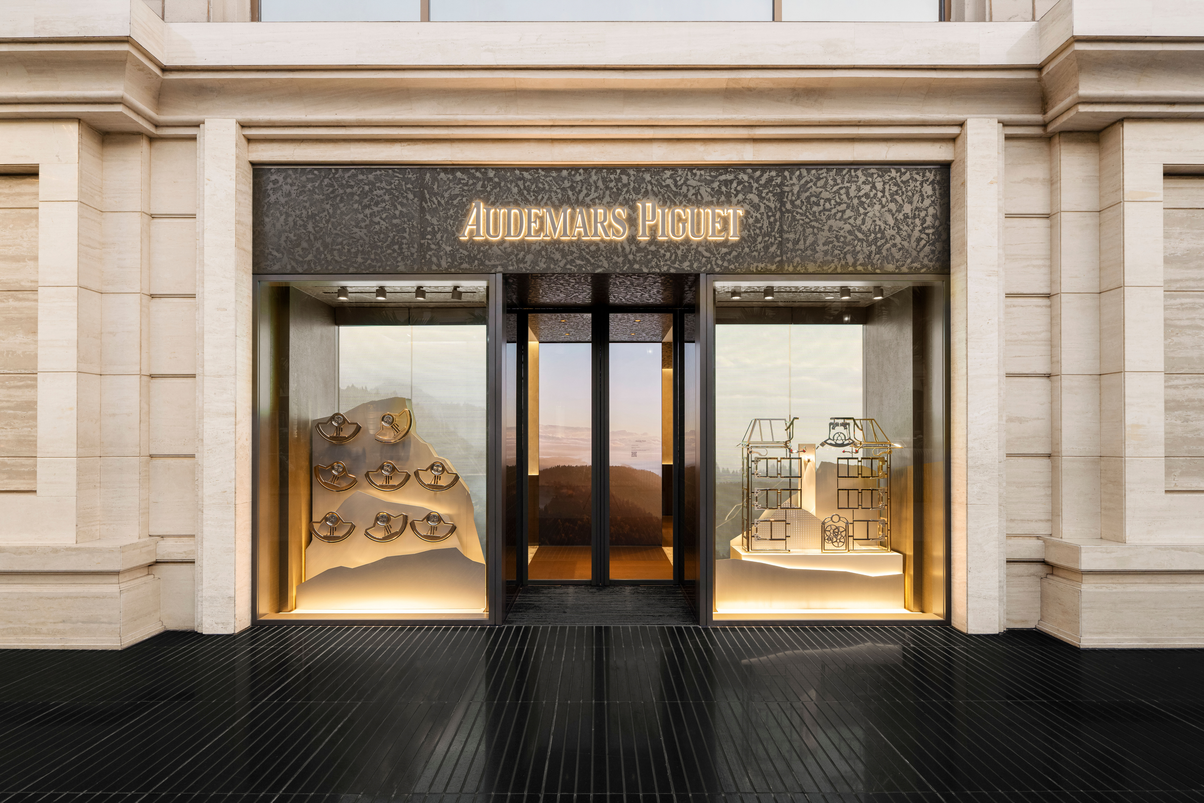 Audemars Piguet kỷ niệm 150 năm di sản, khai trương boutique mới tại TP.HCM