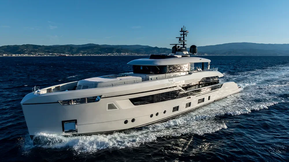 Siêu du thuyền 38m từ Columbus Yachts với ngôn ngữ thiết kế đậm tính đương đại