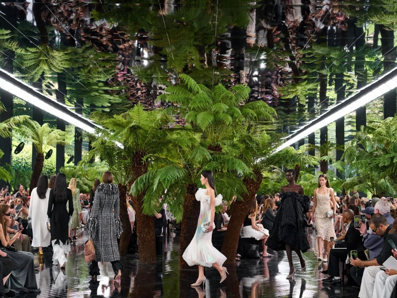 Dior Haute Couture Thu Đông 2026: Mối rung cảm trước sự lãng mạn của thiên nhiên