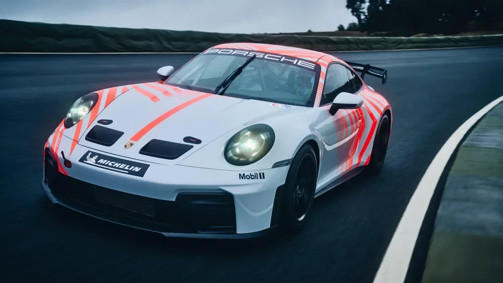 Porsche ra mắt mẫu xe đua “nhập môn” 911 Challenge với giá 275.000 USD